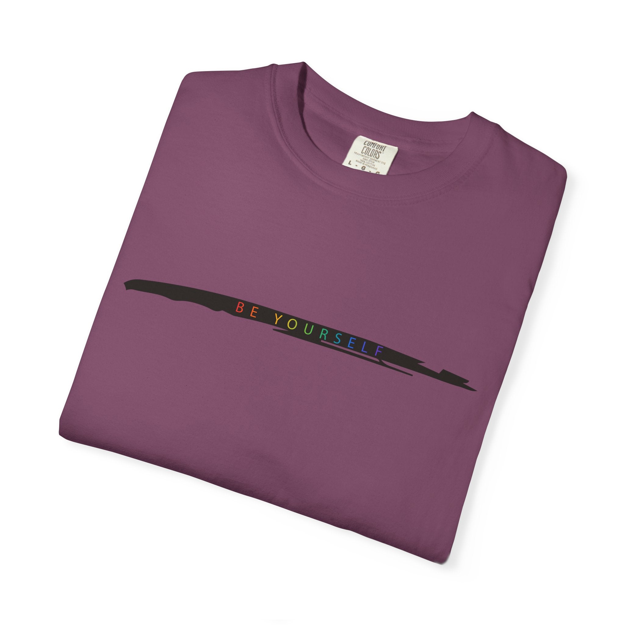 Closet Rebel "Be yourself" T-Shirt — Minimal Vintage Streetwear Tee