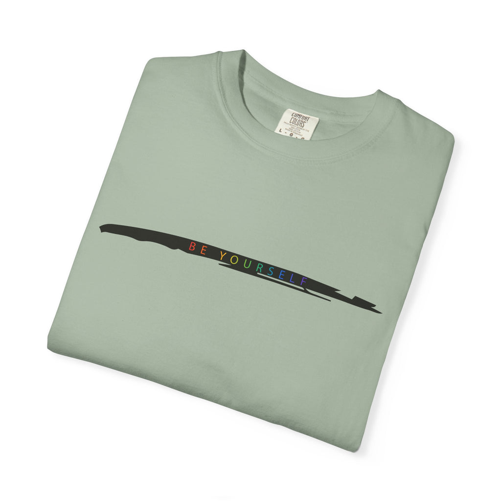Closet Rebel "Be yourself" T-Shirt — Minimal Vintage Streetwear Tee